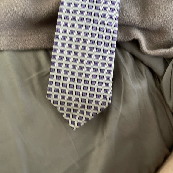 Pristine Valentino Purple Silver Printed Silk Necktie 3 in. wide w/ Tags - Picture 3 of 4